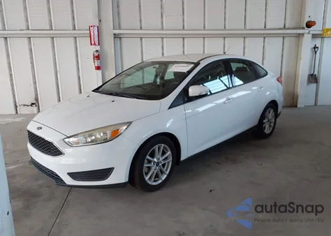 2016 Ford Focus Se z USA, uszkodzony, nr VIN 1FADP3F26GL247657